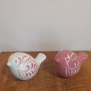 Cracker Barrel ceramic salt and pepper dove birds blush retired